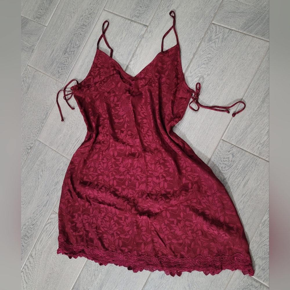 In Bloom by Jonquil Slip Nightie Wine Red Lace Sexy Lingerie Chemise Medium